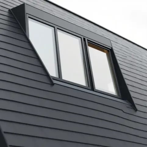 Antracytowy dach Jakie okna